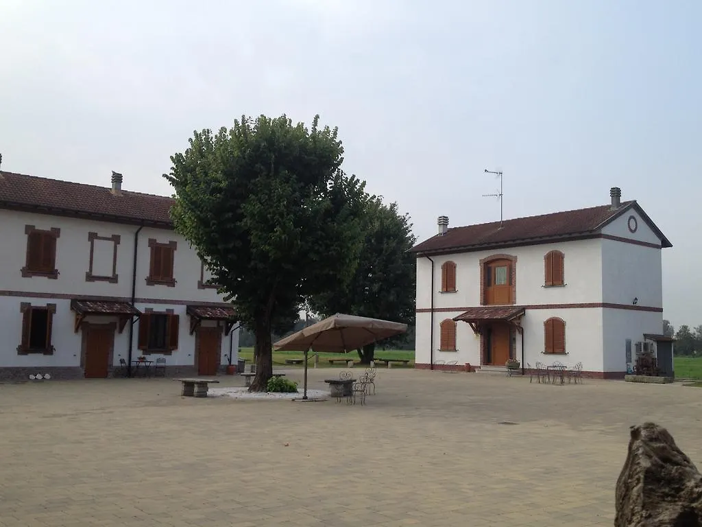 Oda ve Kahvaltı Bed And Breakfast Azienda Agricola Cascina Salazzara Magenta